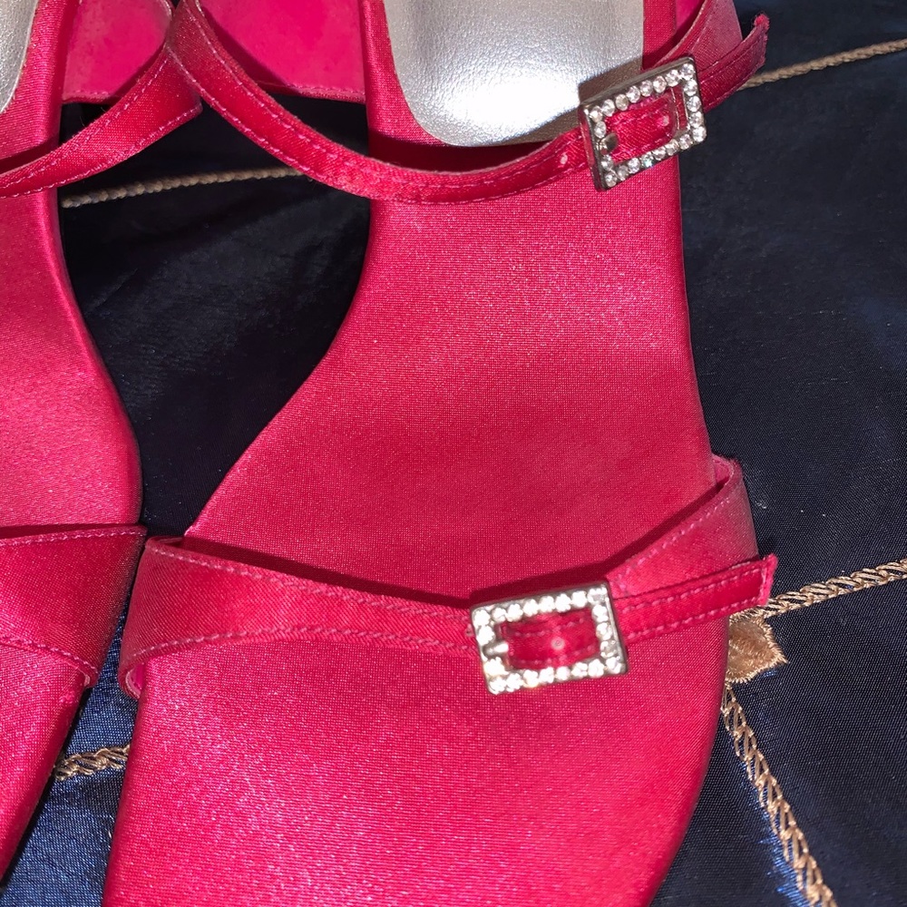 Hot Pink Pumps Prom Formal - Picture 3 of 7